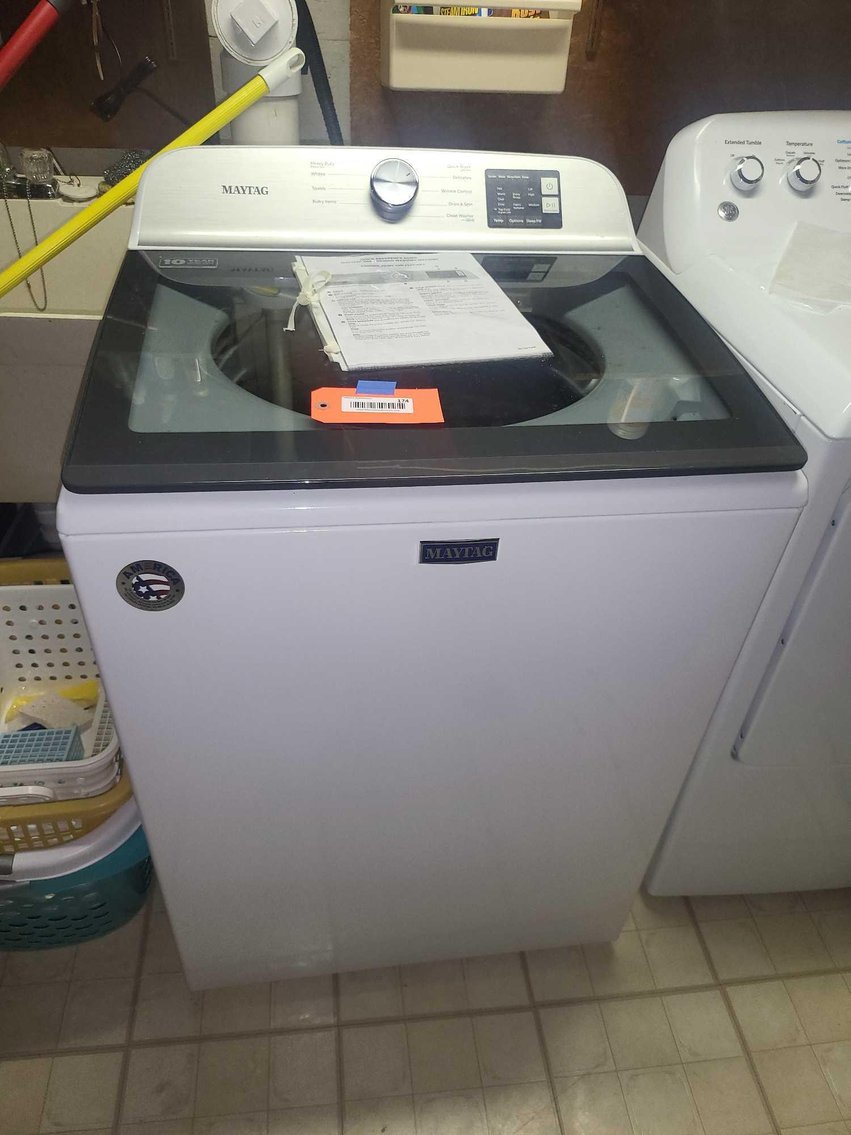 Image for Furniture, collectibles, household-Greenwald St