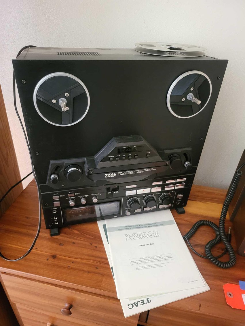 Image for Furniture, collectibles, household-Bond St Neenah