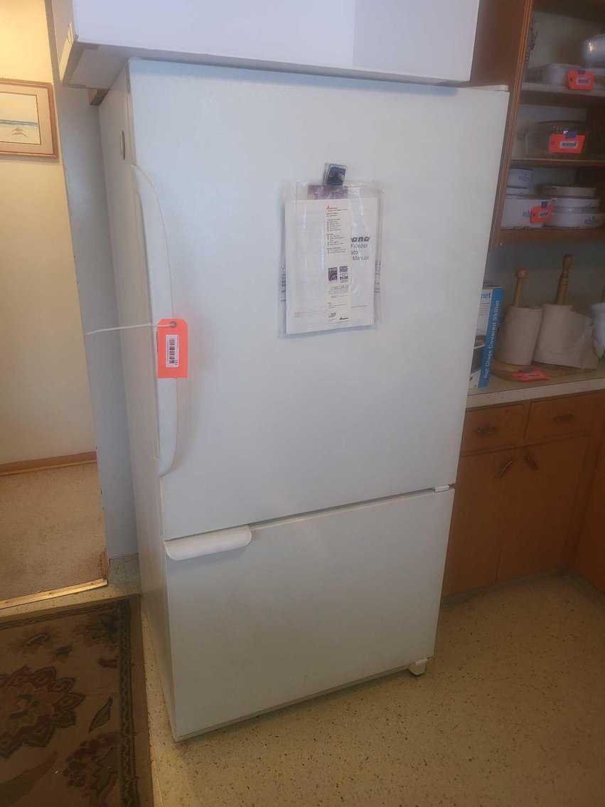 Image for Furniture, collectibles, household-Bond St Neenah