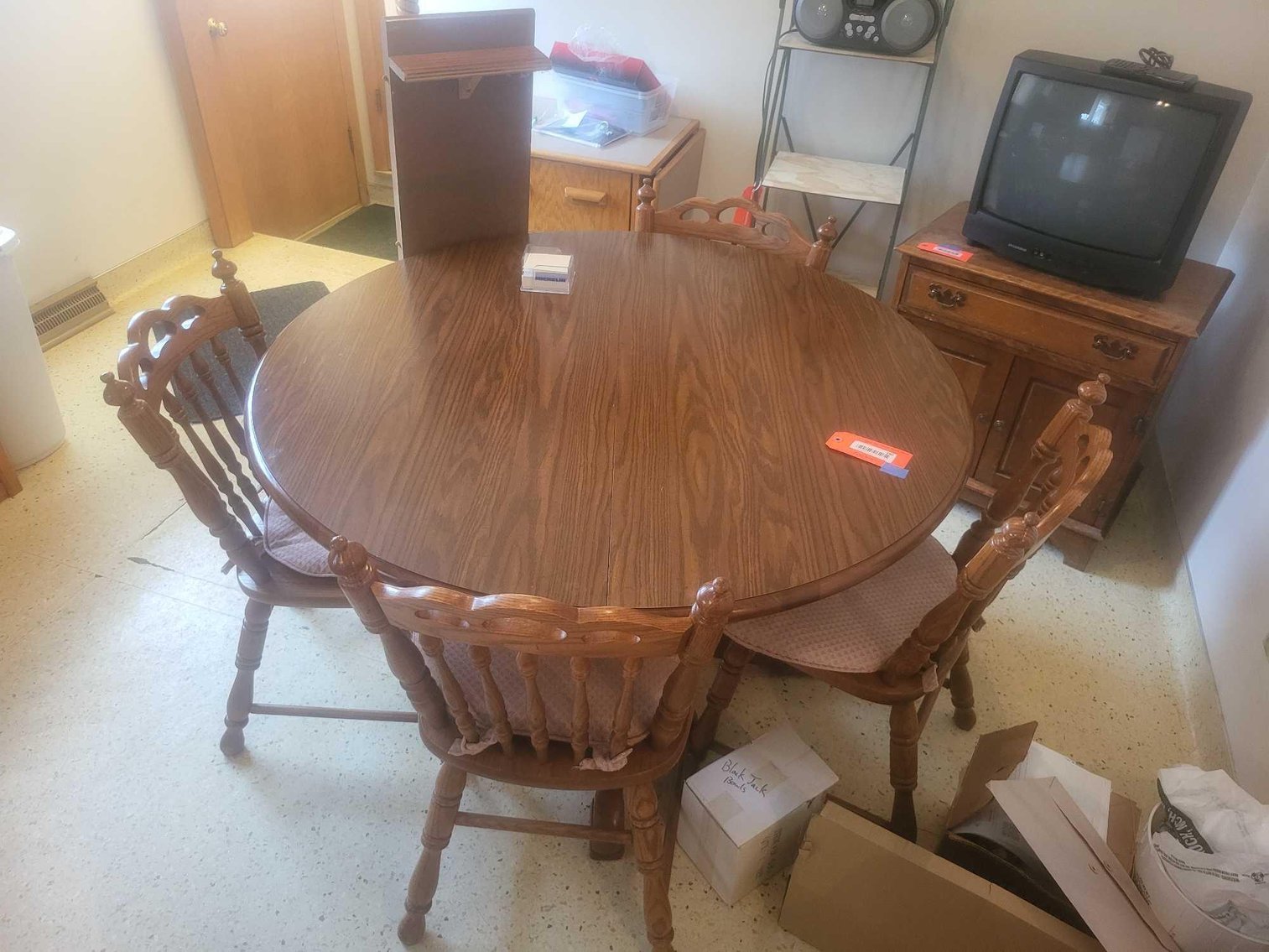 Image for Furniture, collectibles, household-Bond St Neenah