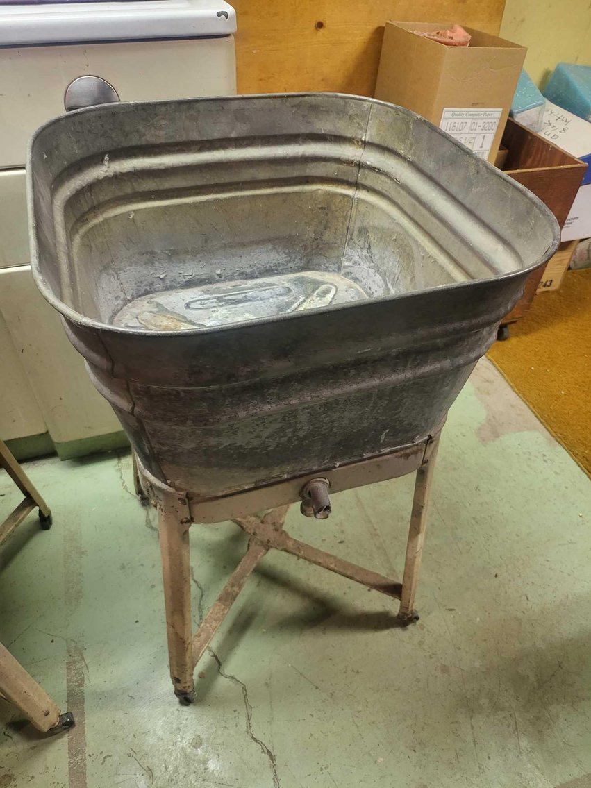 Image for Furniture, collectibles, household-Bond St Neenah