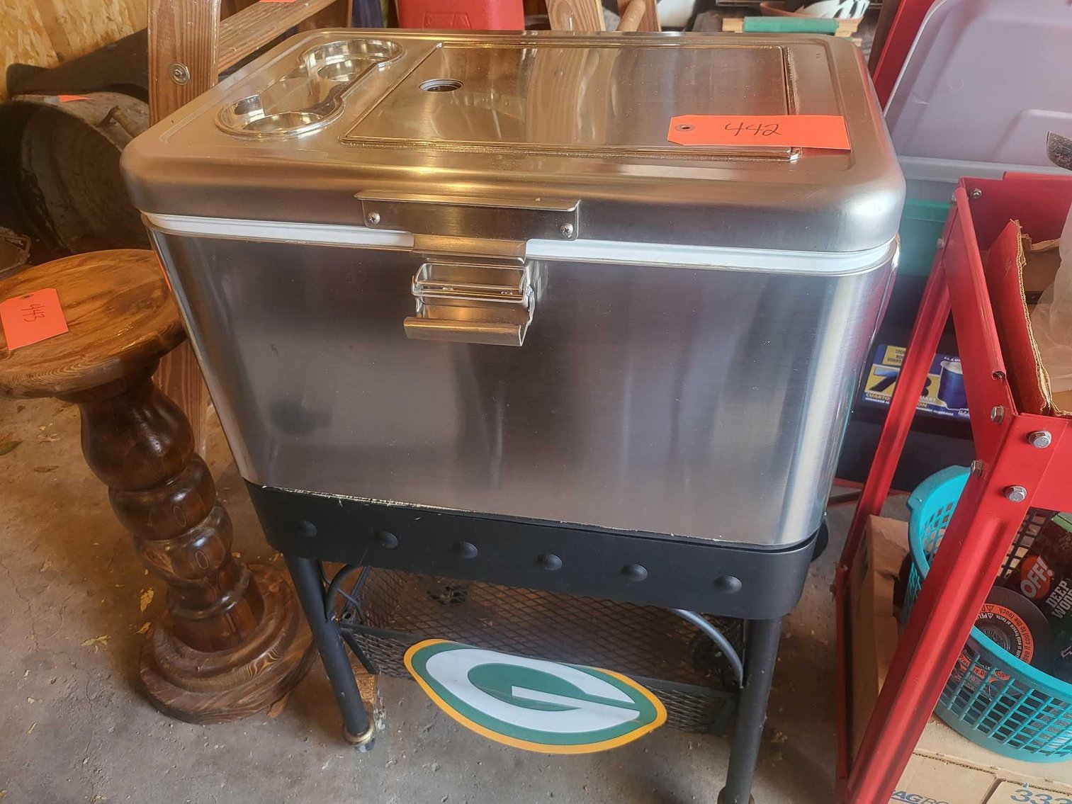 Image for Furniture, collectibles, household-Bond St Neenah