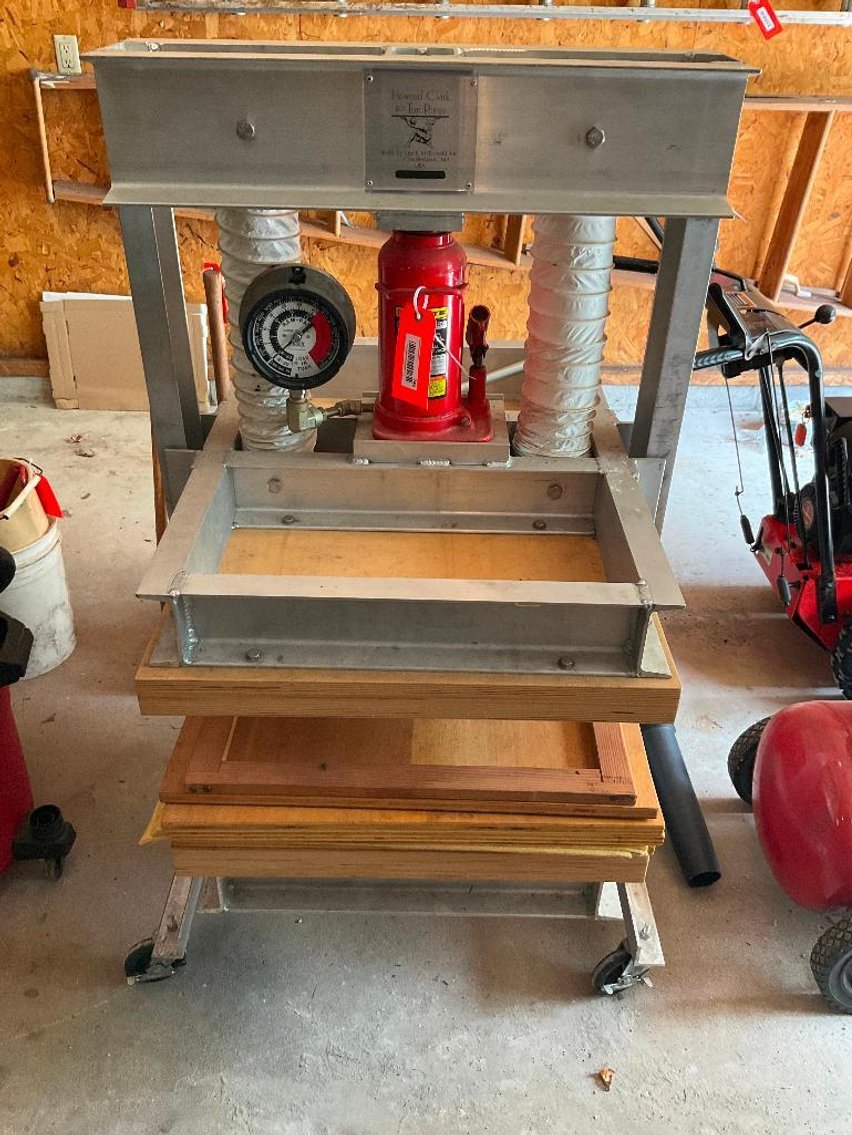 Image for Furniture, papermaking equipment, collectibles, household-Fish Creek