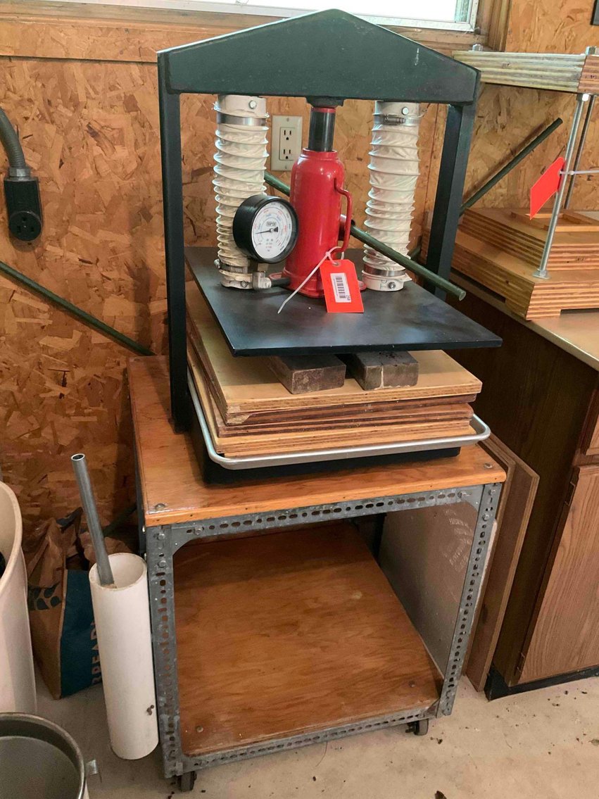 Image for Furniture, papermaking equipment, collectibles, household-Fish Creek