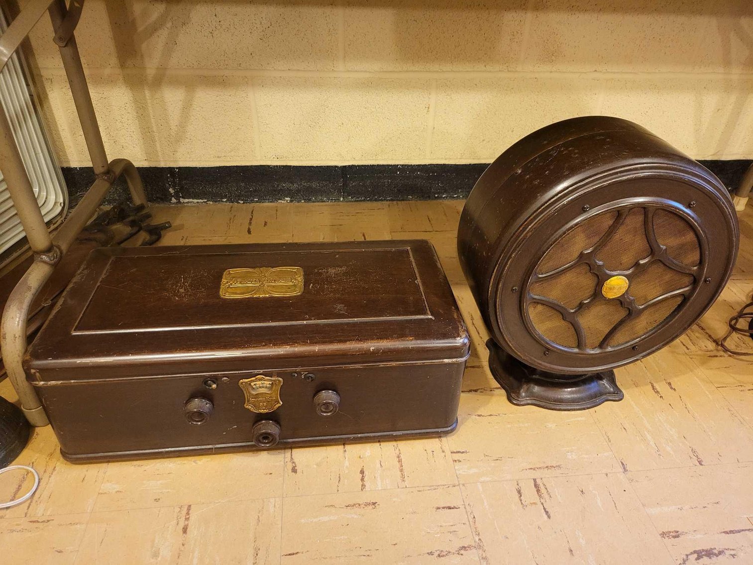 Image for Antiques, Collectibles, Guitar, Vintage items