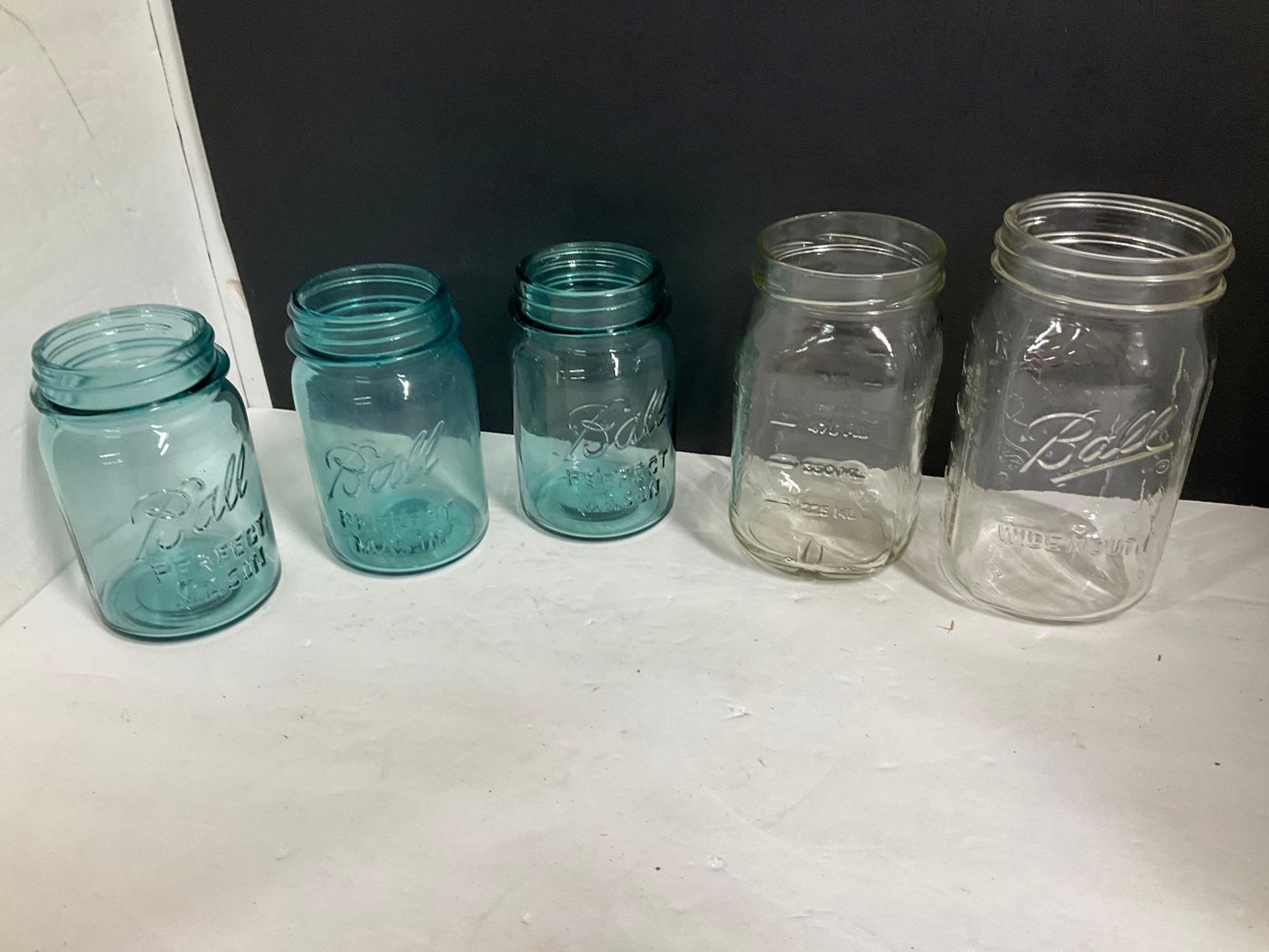 Image for Furniture, collectibles, household-Main front