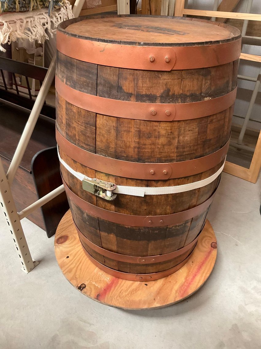 Image for Furniture, collectibles, household-Appleton