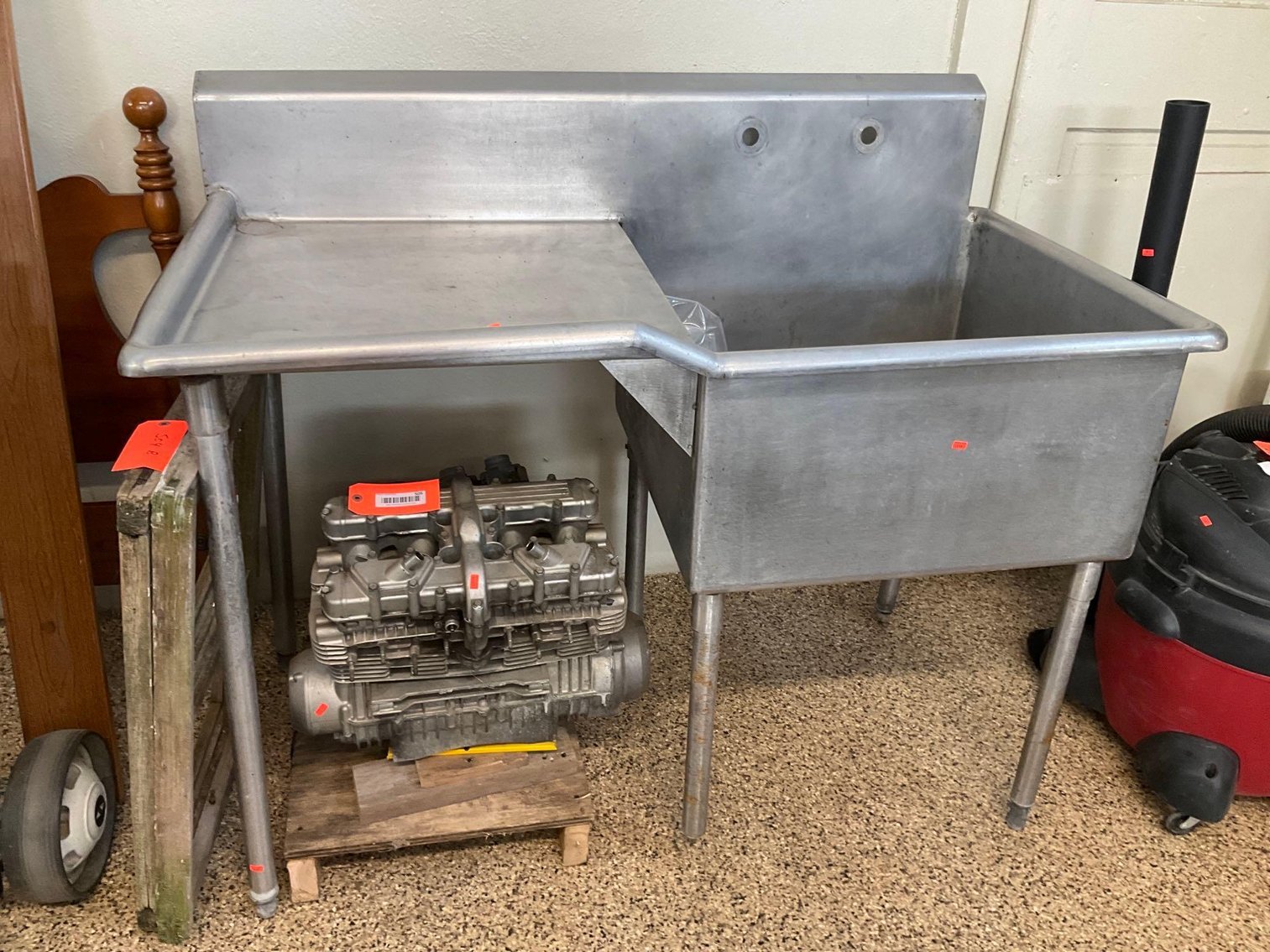 Image for Furniture, collectibles, household-Main back