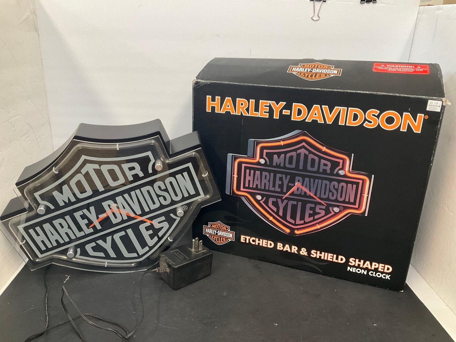 Image for Furniture, collectibles, household-Main back