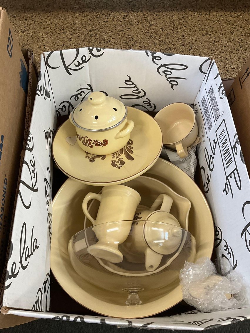 Image for Furniture, collectibles, household-Main back