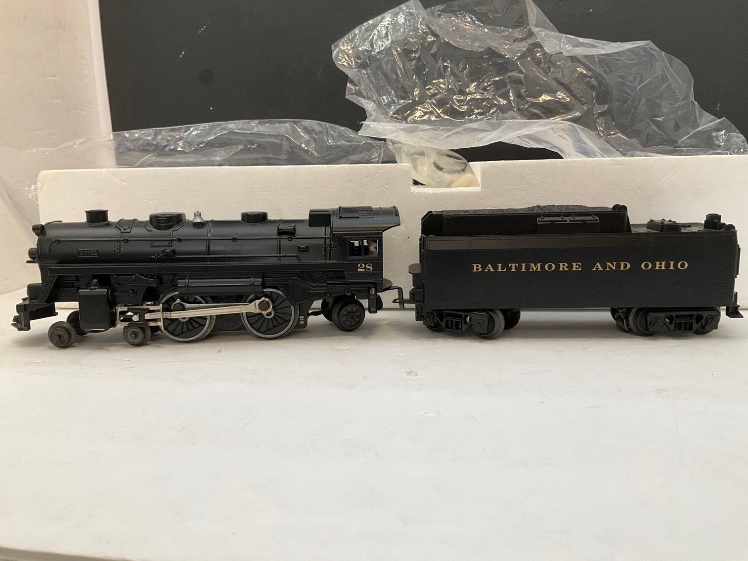 Image for Furniture, collectibles, household-Main back