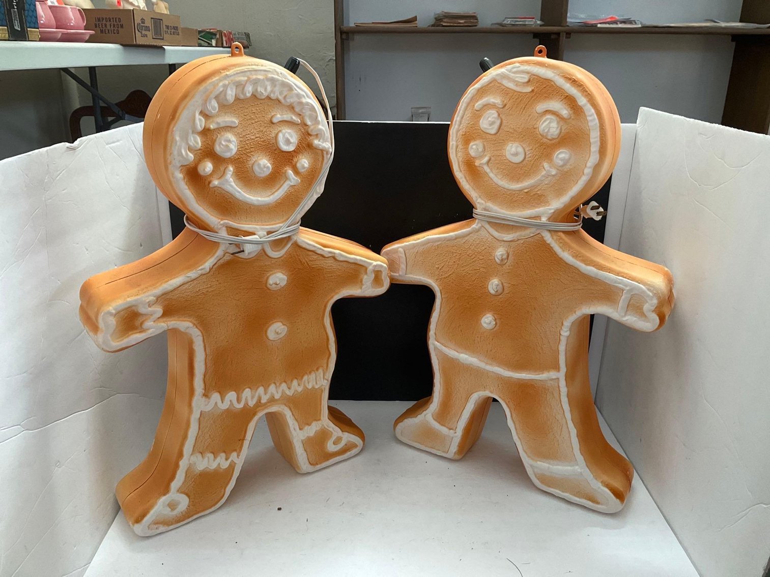 Image for Furniture, collectibles, household-Main back