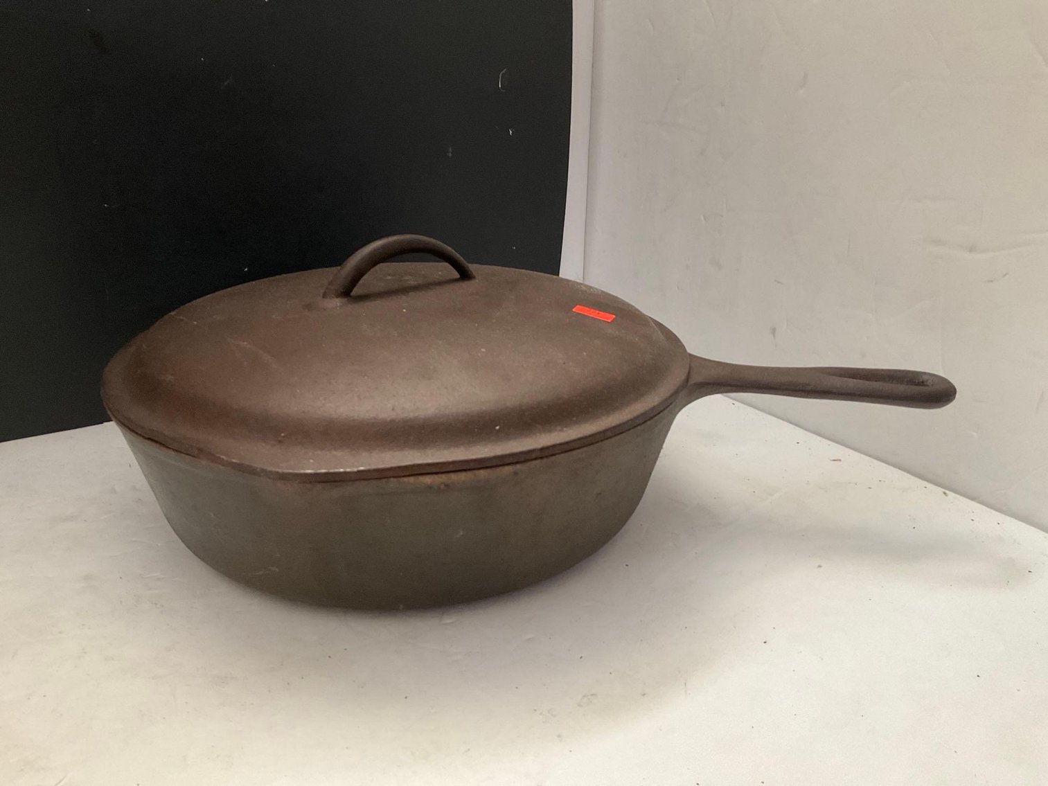 Image for Furniture, collectibles, household-Main back