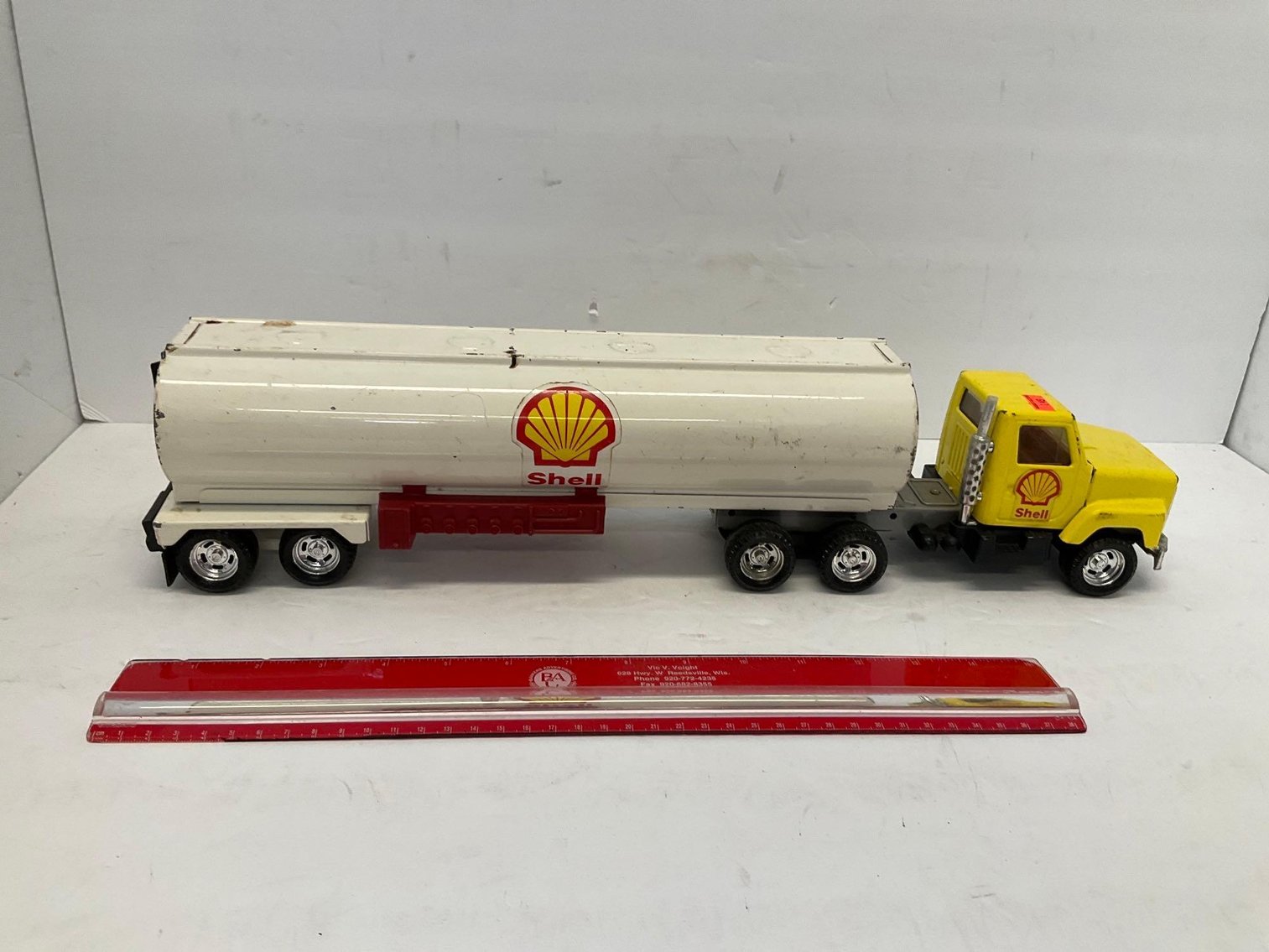 Image for Furniture, collectibles, household-Main back