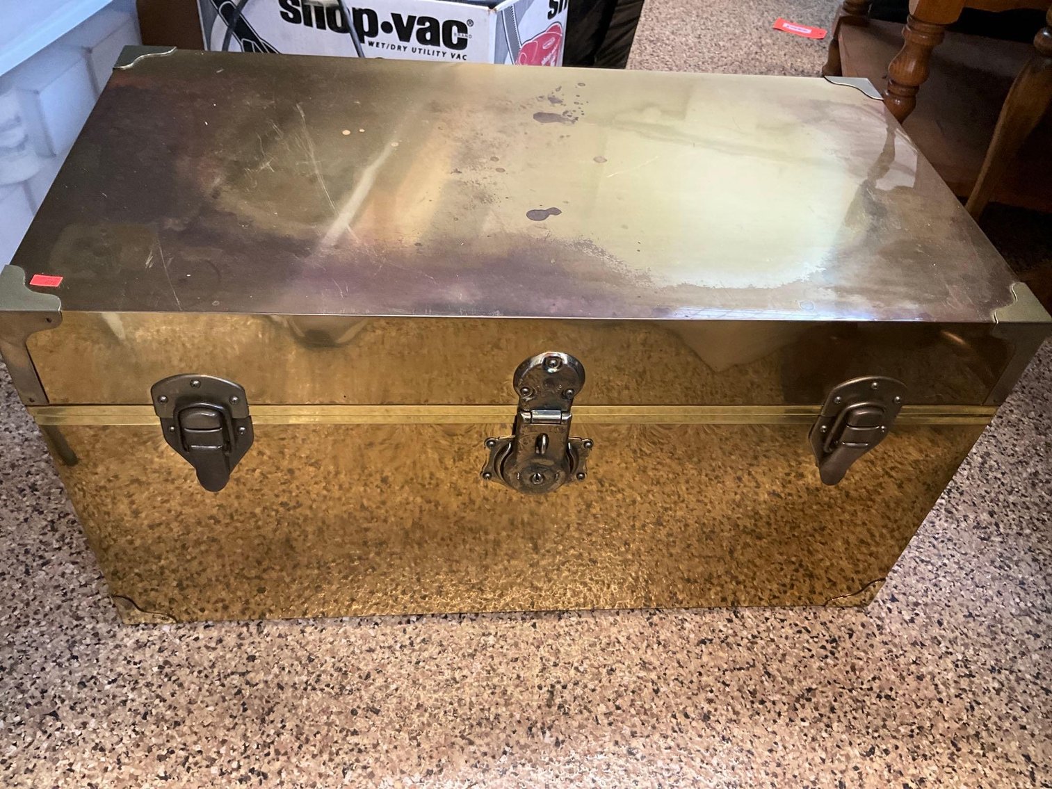 Image for Furniture, collectibles, household-Main back