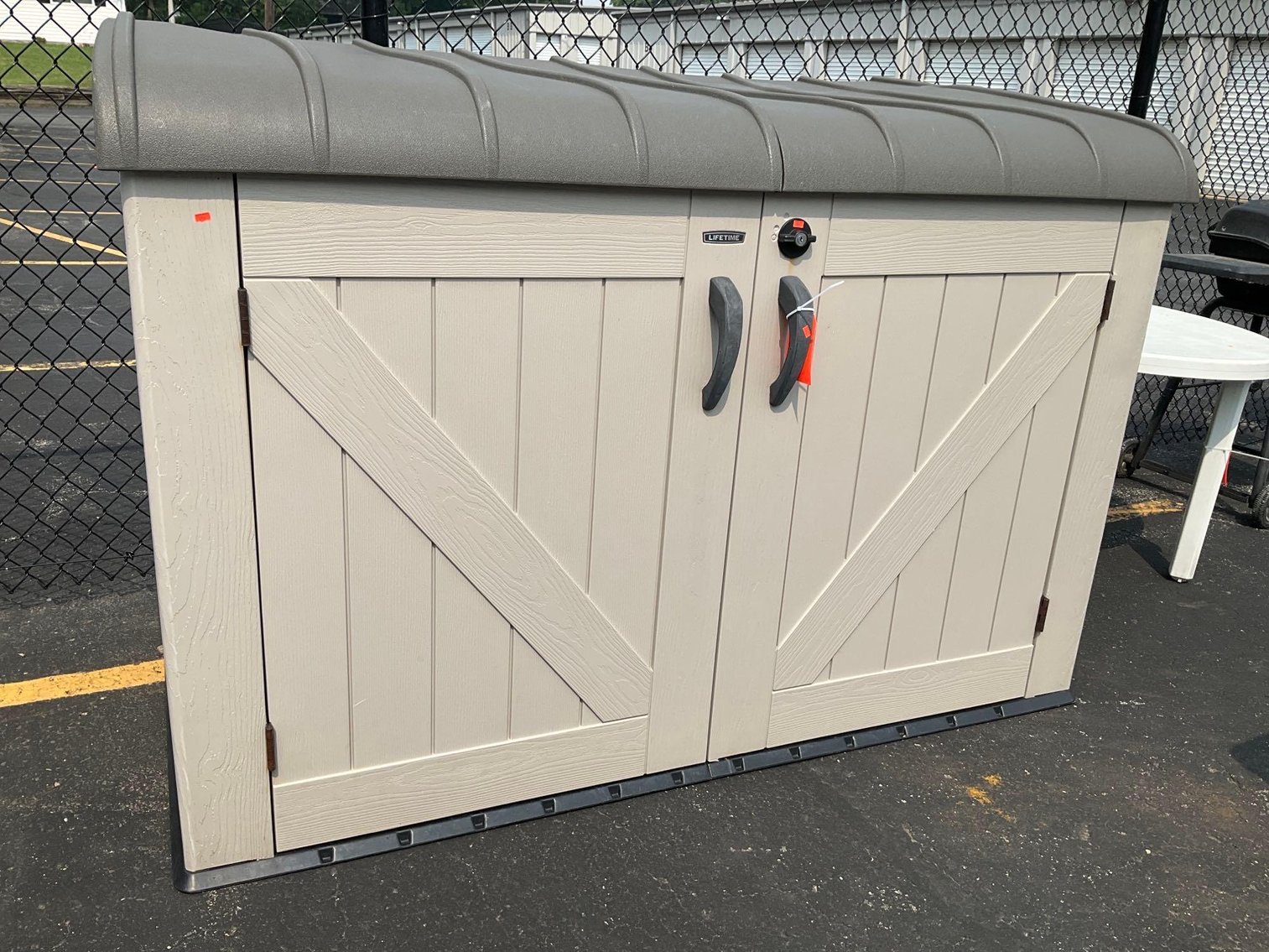 Image for Furniture, collectibles, household-Main front