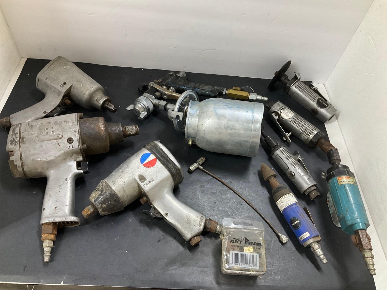 Image for Furniture, collectibles, household-Main front