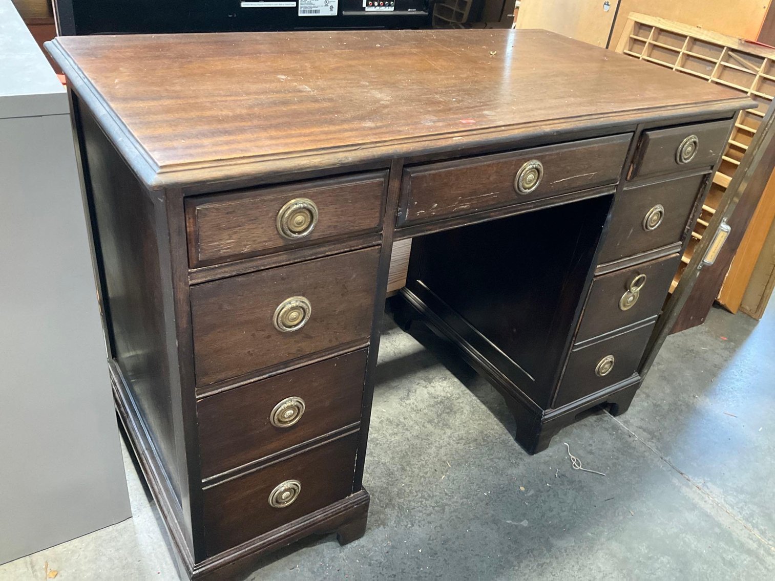 Image for Corvette, Furniture, collectibles, household-New south