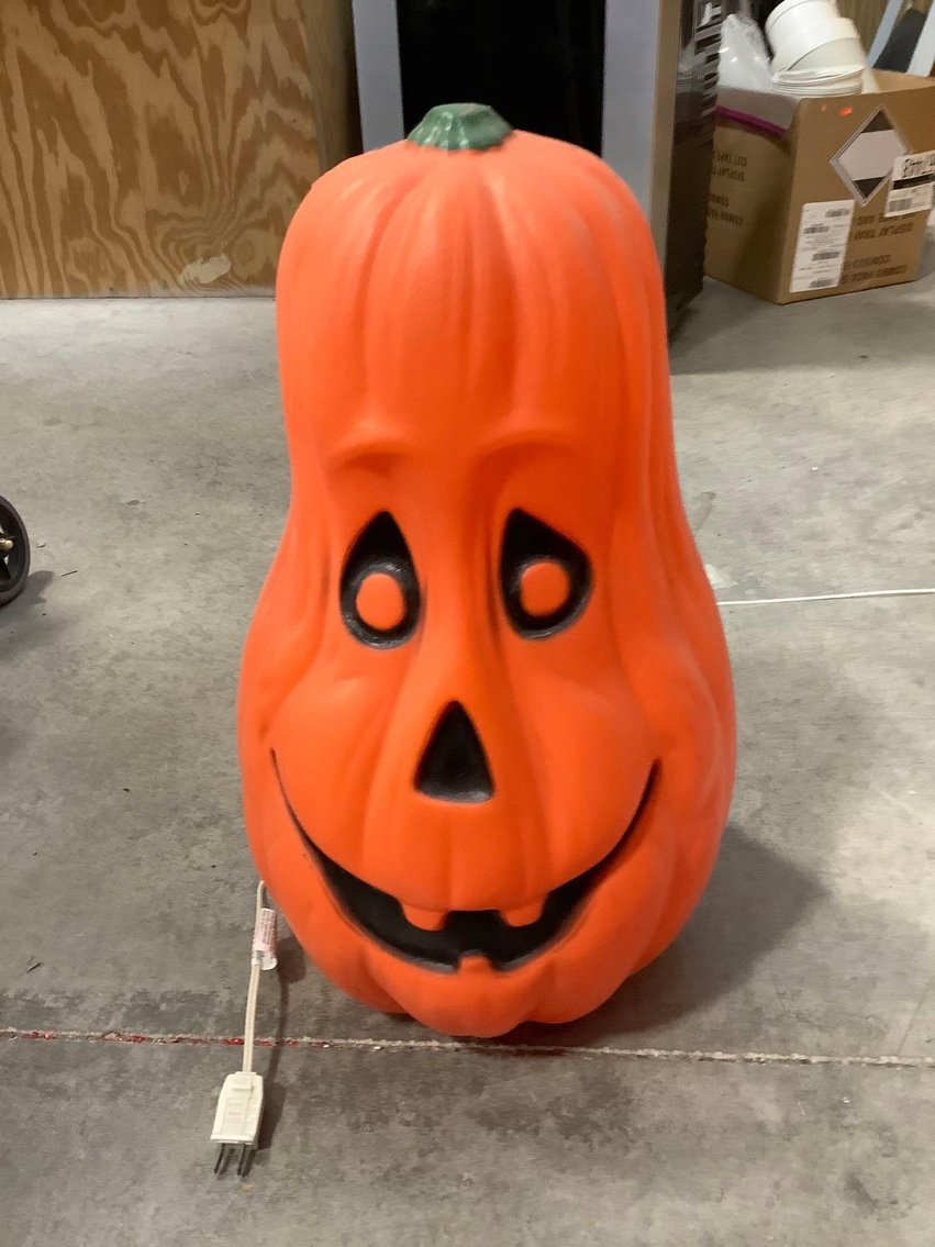 Image for Corvette, Furniture, collectibles, household-New south