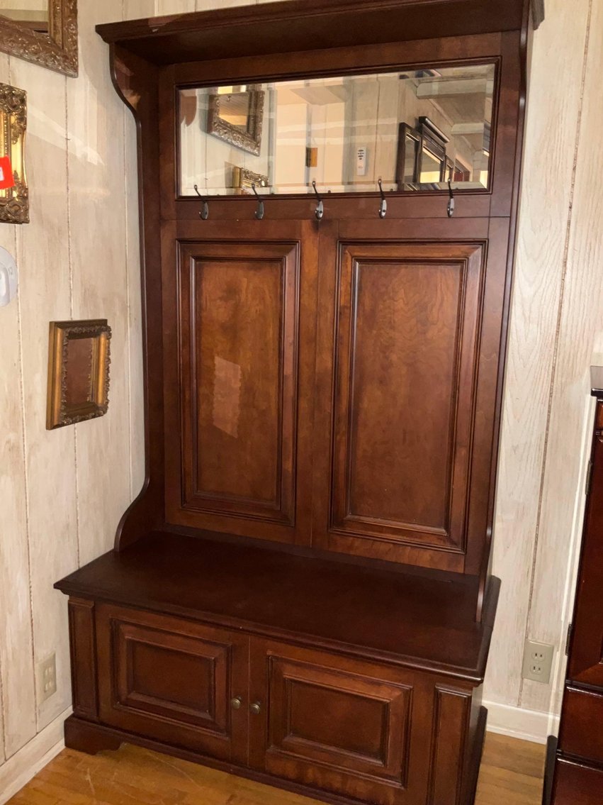 Image for Furniture, collectibles, household-Oconto