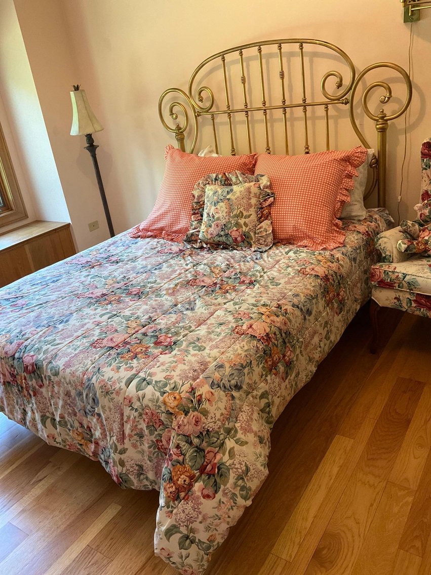 Image for Furniture, collectibles, household-Ellison Bay