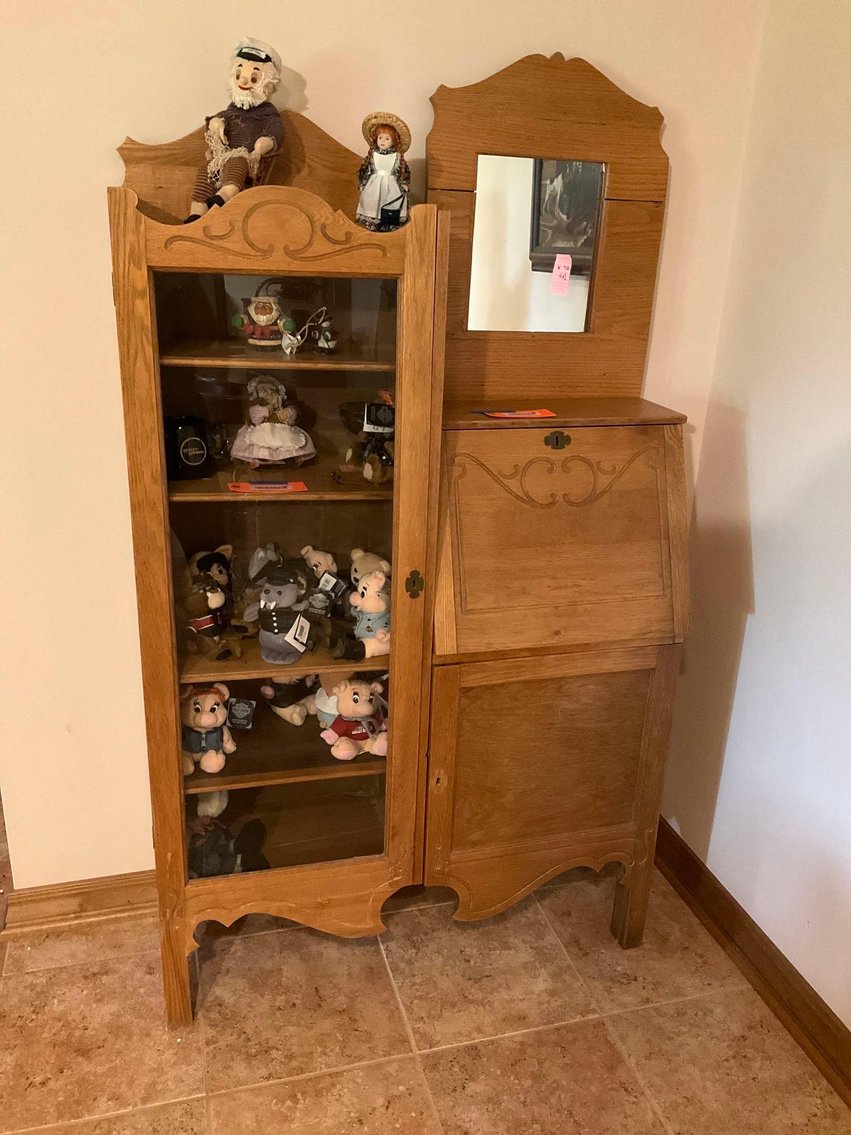 Image for Furniture, collectibles, household-Ellison Bay