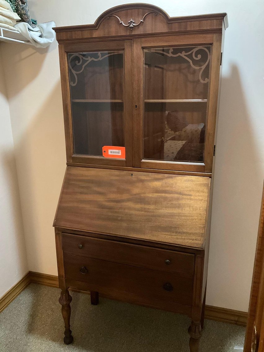 Image for Furniture, collectibles, household-Ellison Bay