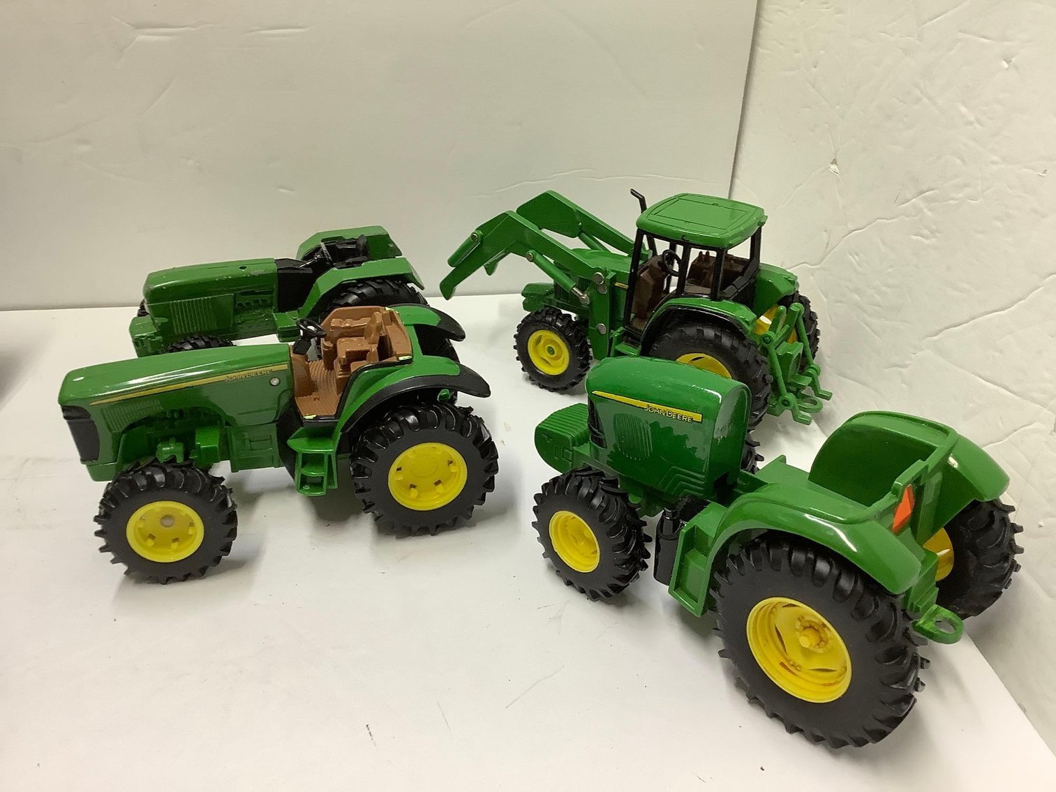 Image for Furniture, collectibles, household-Main front