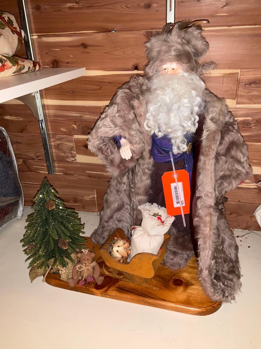 Image for Furniture, collectibles, household-Heritage Heights Rd