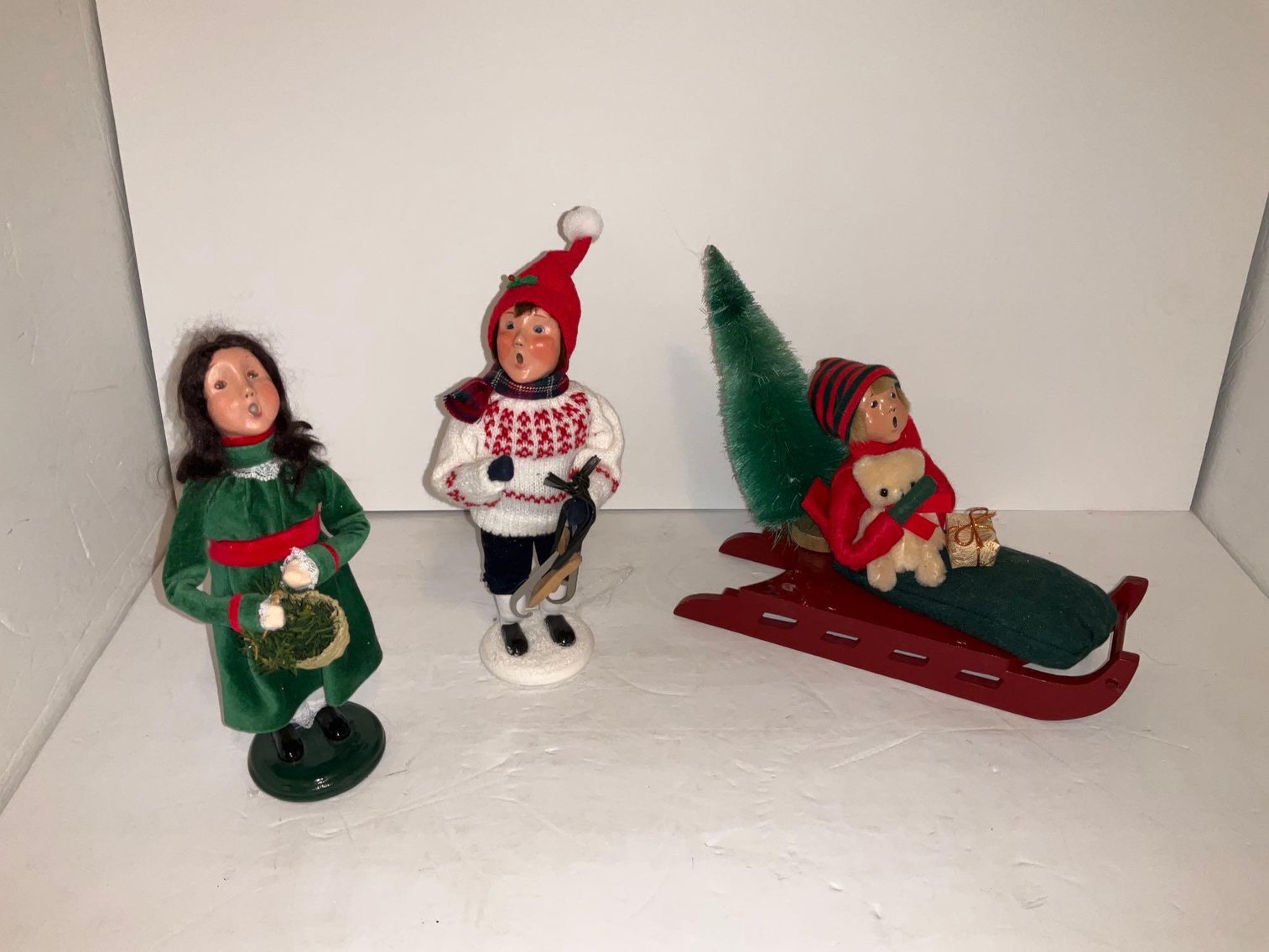 Image for Furniture, collectibles, household-Heritage Heights Rd