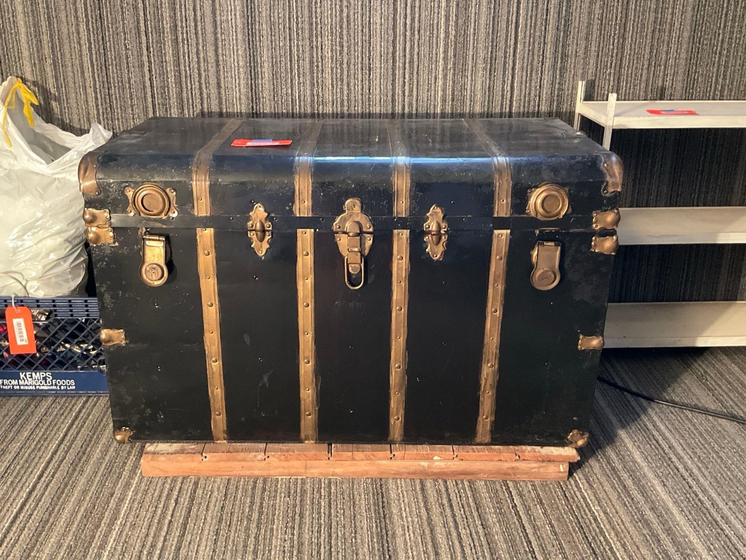 Image for Furniture, collectibles, household-Memorial Dr