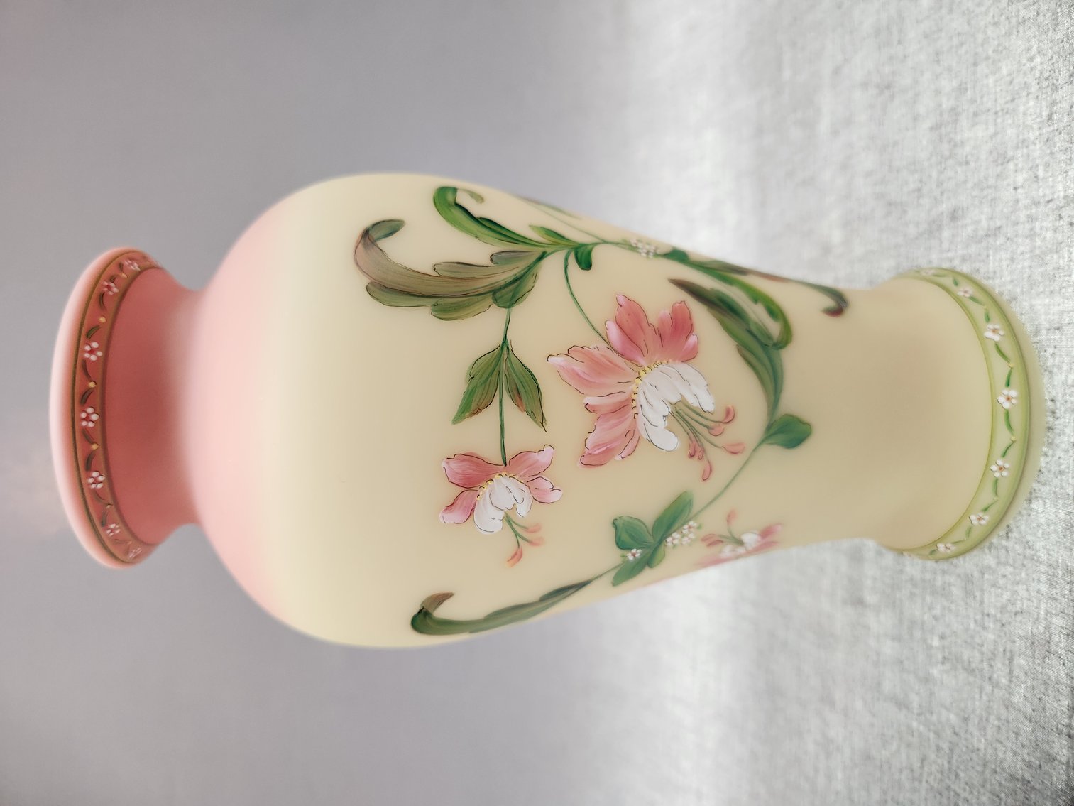 Image for Huge Holiday Weekend Online Fenton Art Glass Sale