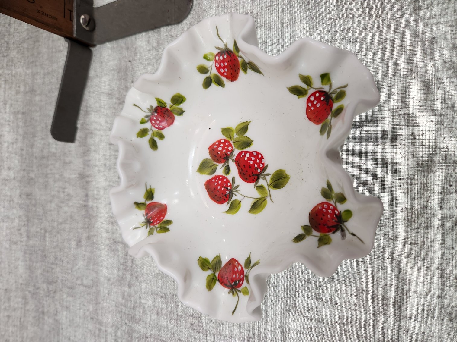 Image for Huge Holiday Weekend Online Fenton Art Glass Sale