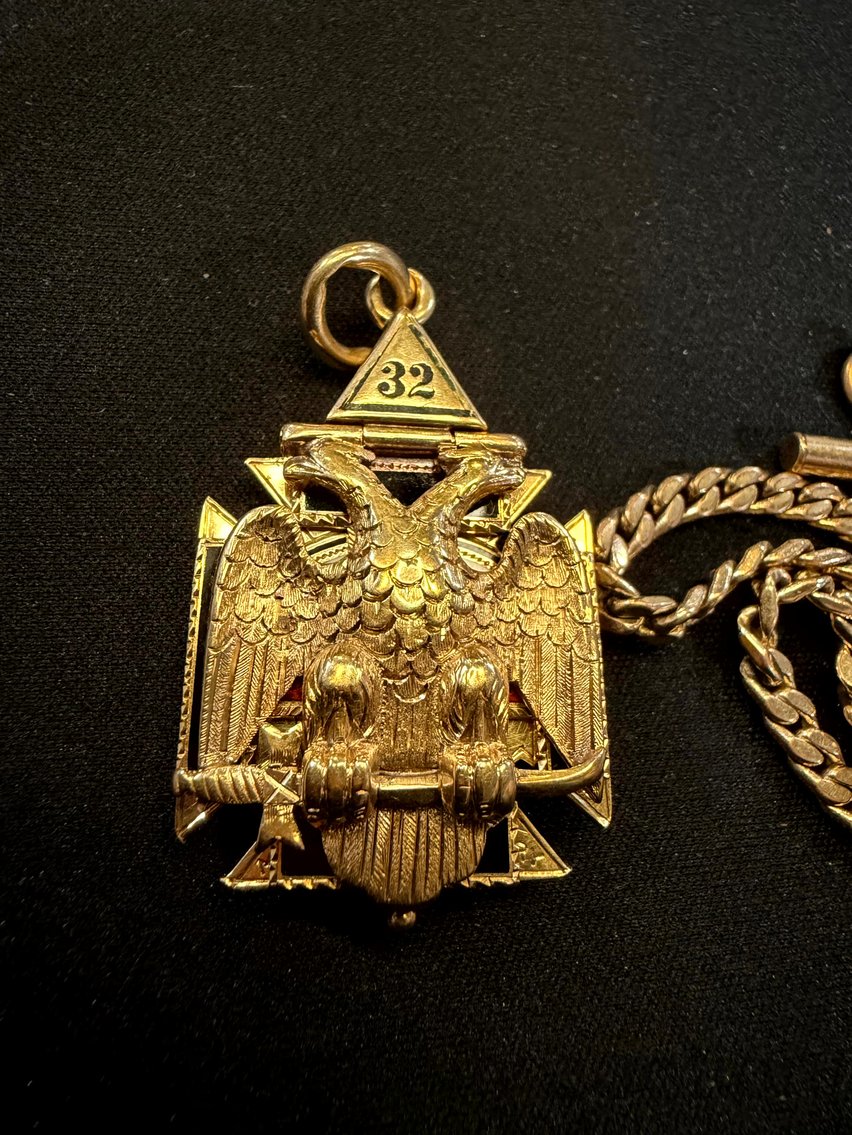 Image for Goehring estate sale Marietta Oh.