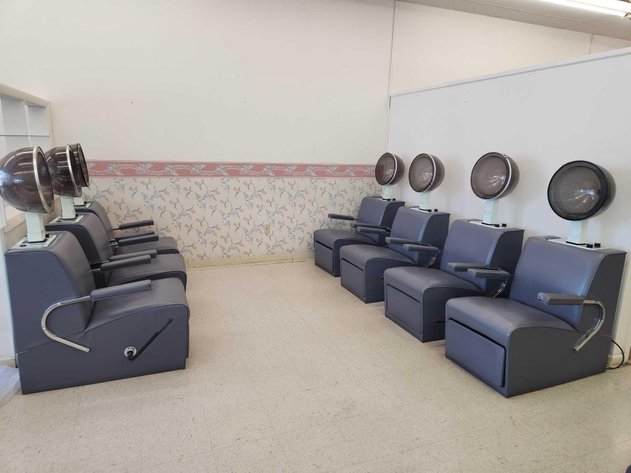 Image for Beauty Salon Liquidation