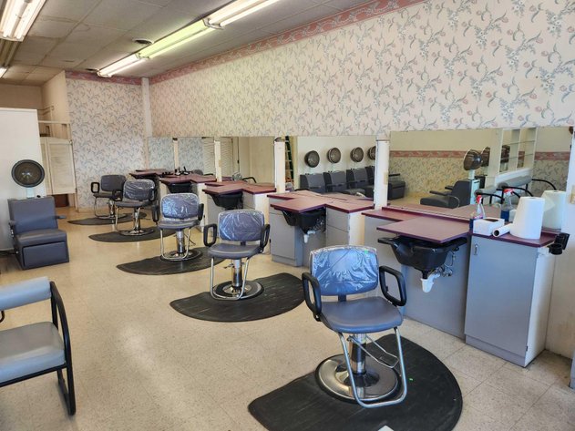 Image for Beauty Salon Liquidation