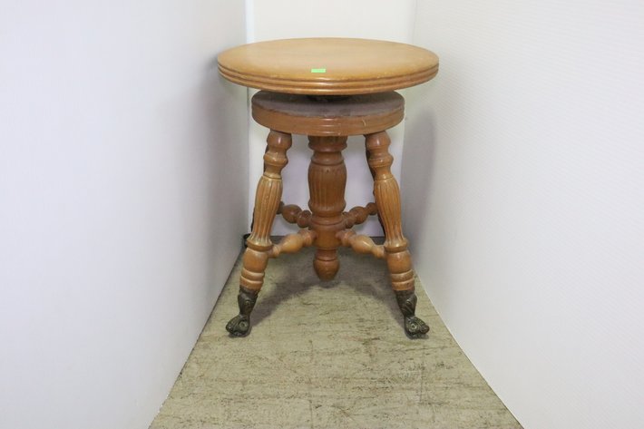 Image for Tinkling Spring Gallery #173