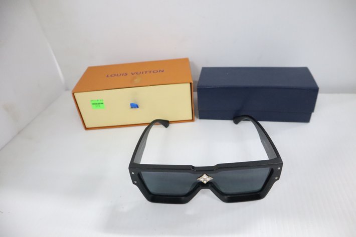 Image for Hidden Treasures Gallery #3106