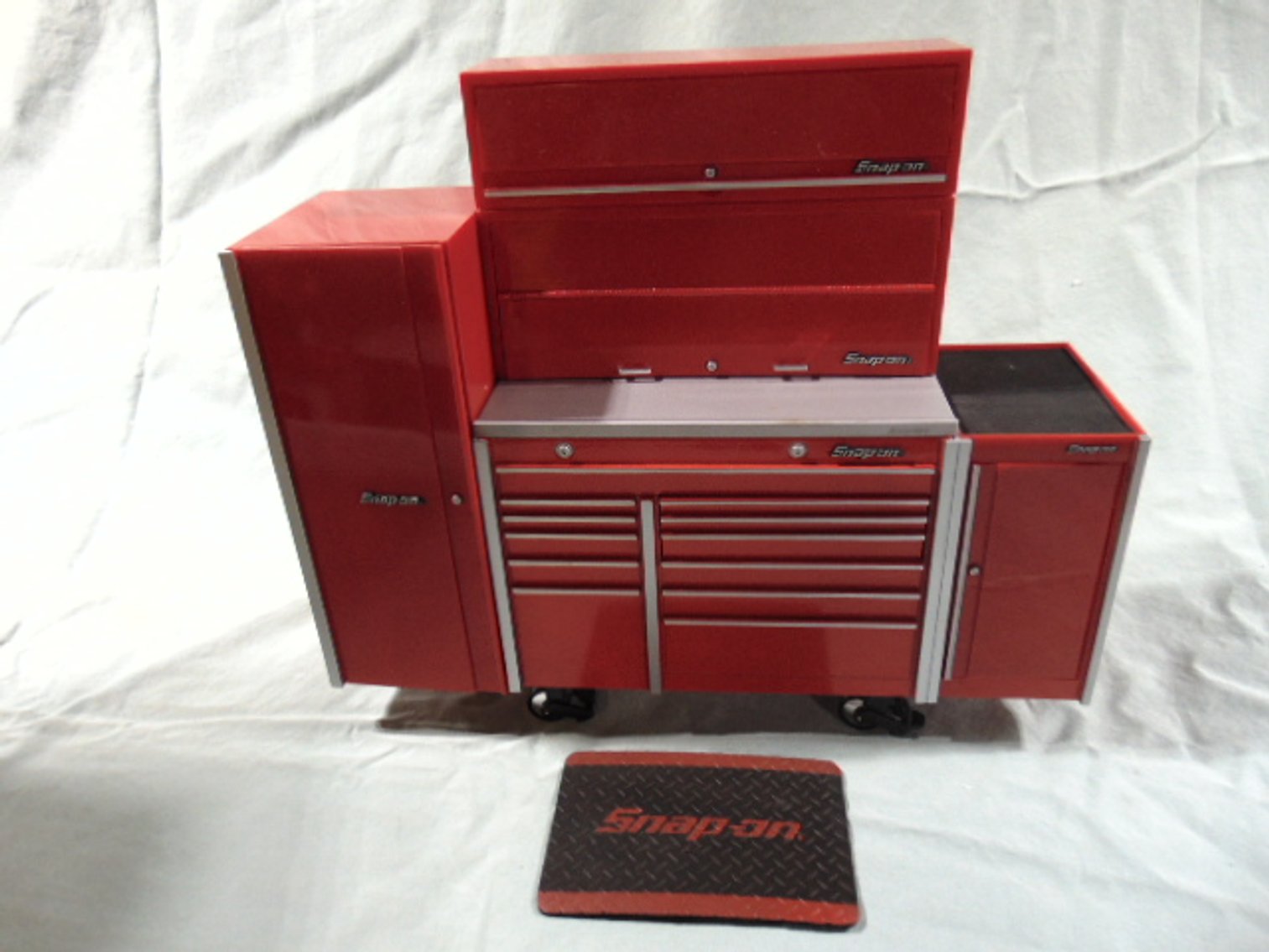 Image for Dyersville Spring Auction Extravaganza