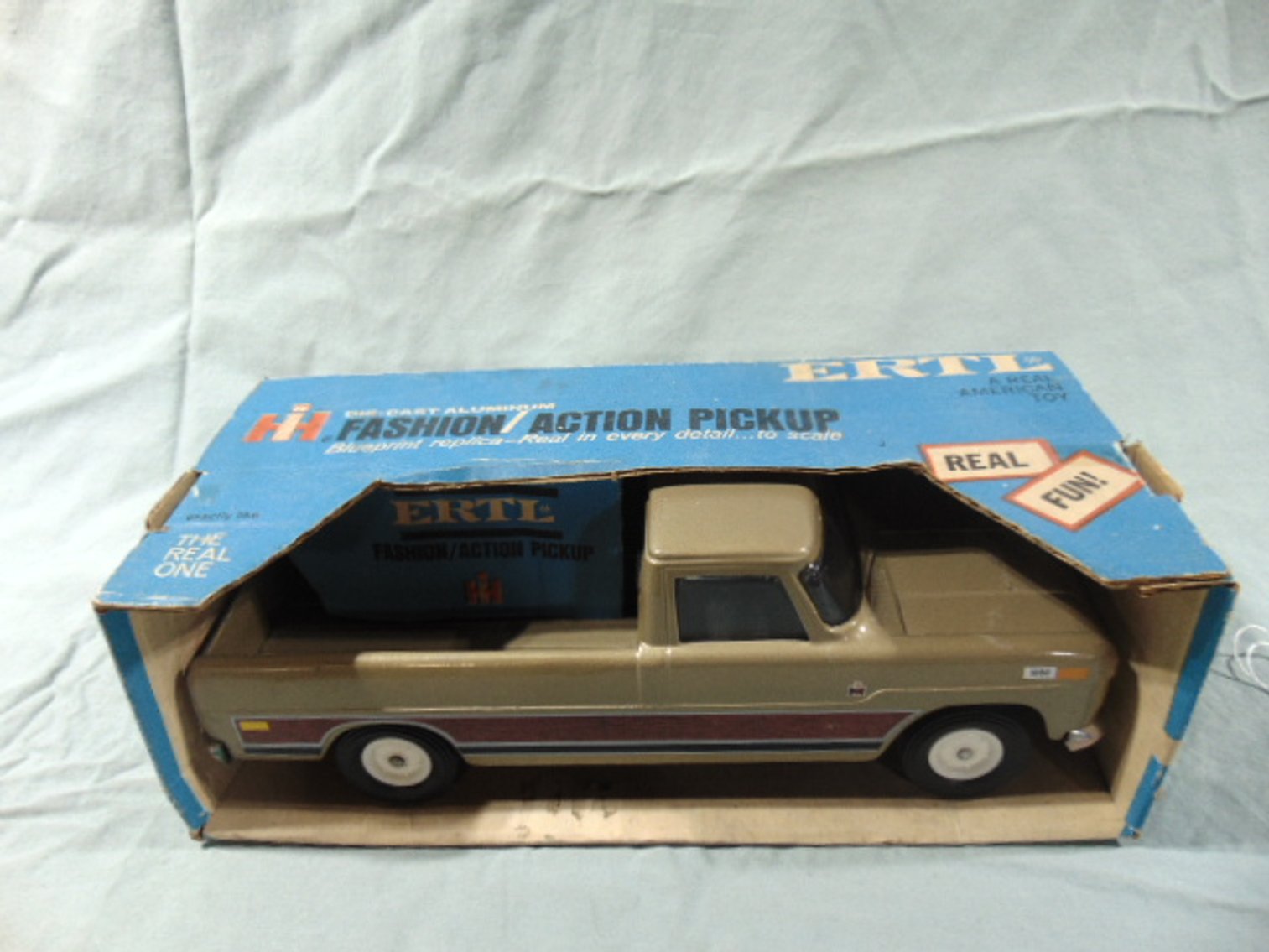 Image for Dyersville Spring Auction Extravaganza