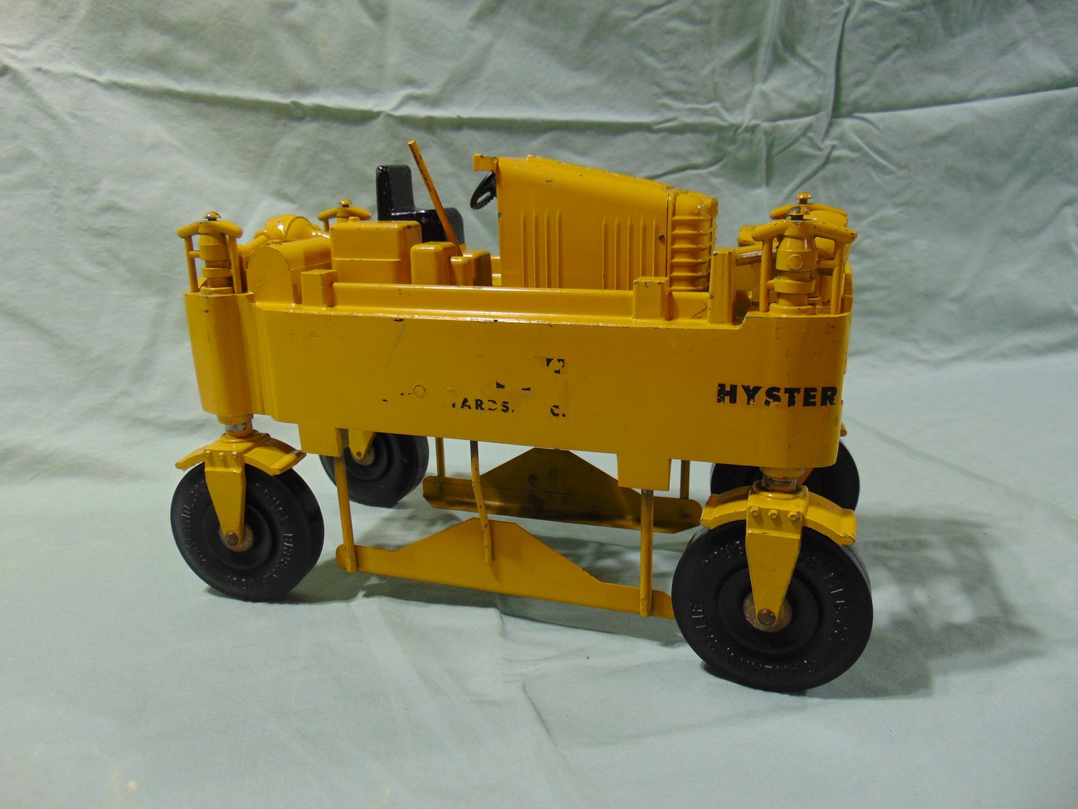 Image for Dyersville Spring Auction Extravaganza