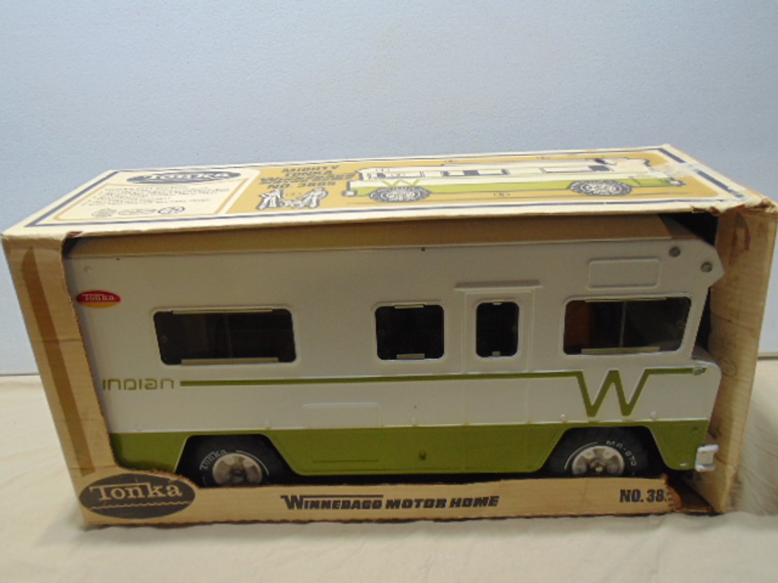 Image for Saturday Leaf'in Summer Labor Day Auctions