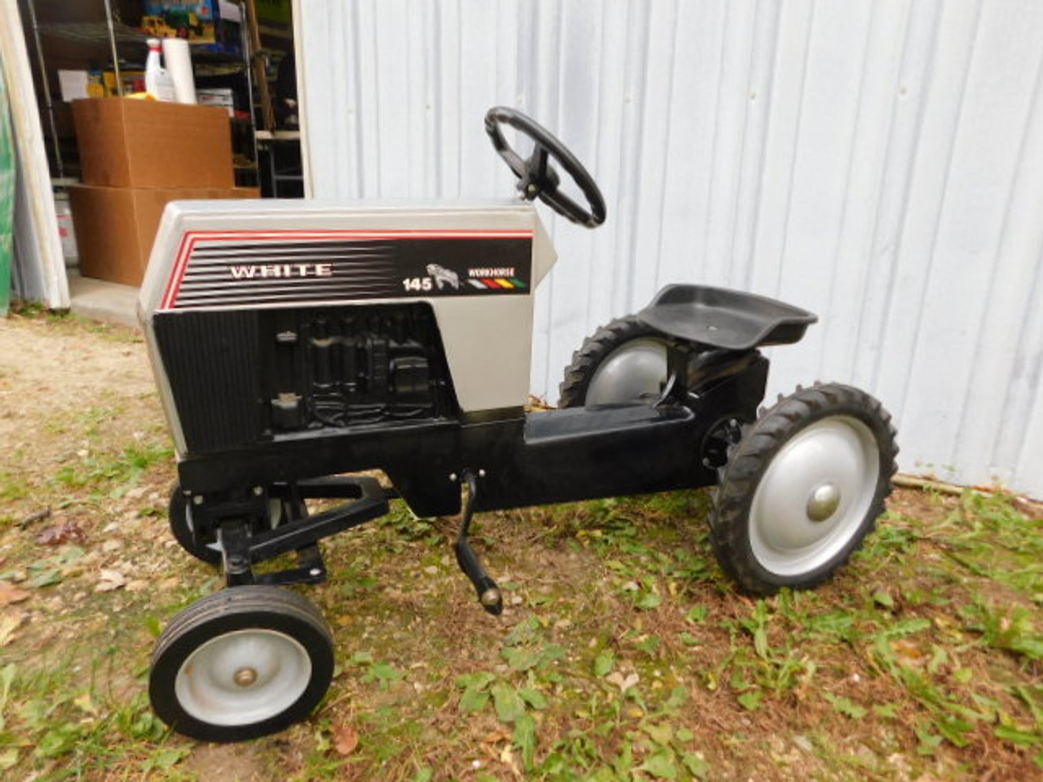 Image for Saturday Santa's Delight Farm Toy/Memorabilia Auction