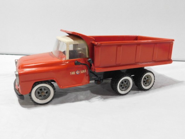 Image for January Dyersville Monthly Farm Toy Auction