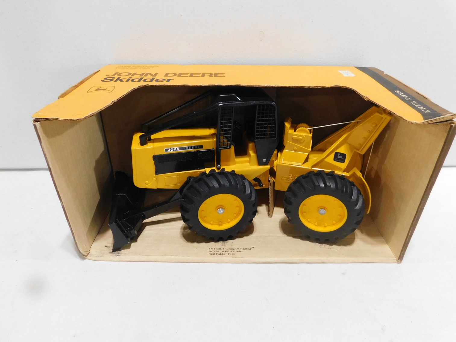 Image for Friday Dyersville Monthly Farm Toy Auction