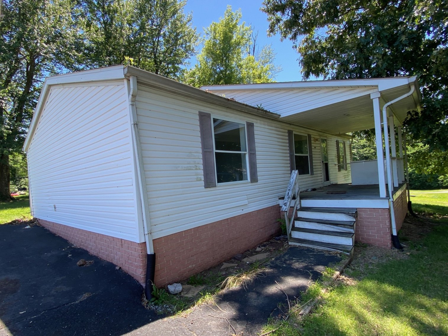 Image for Absolute Estate Auctions • 9 Properties, 5 Locations