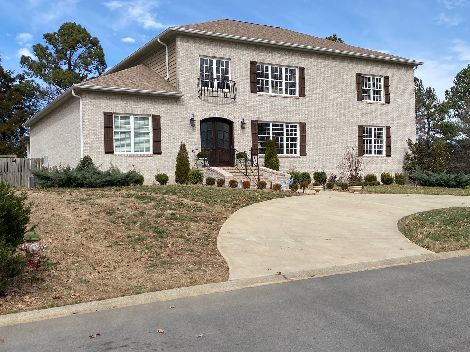 Image for Living Estate Auction-2108 Spindletop Drive, Murray, KY