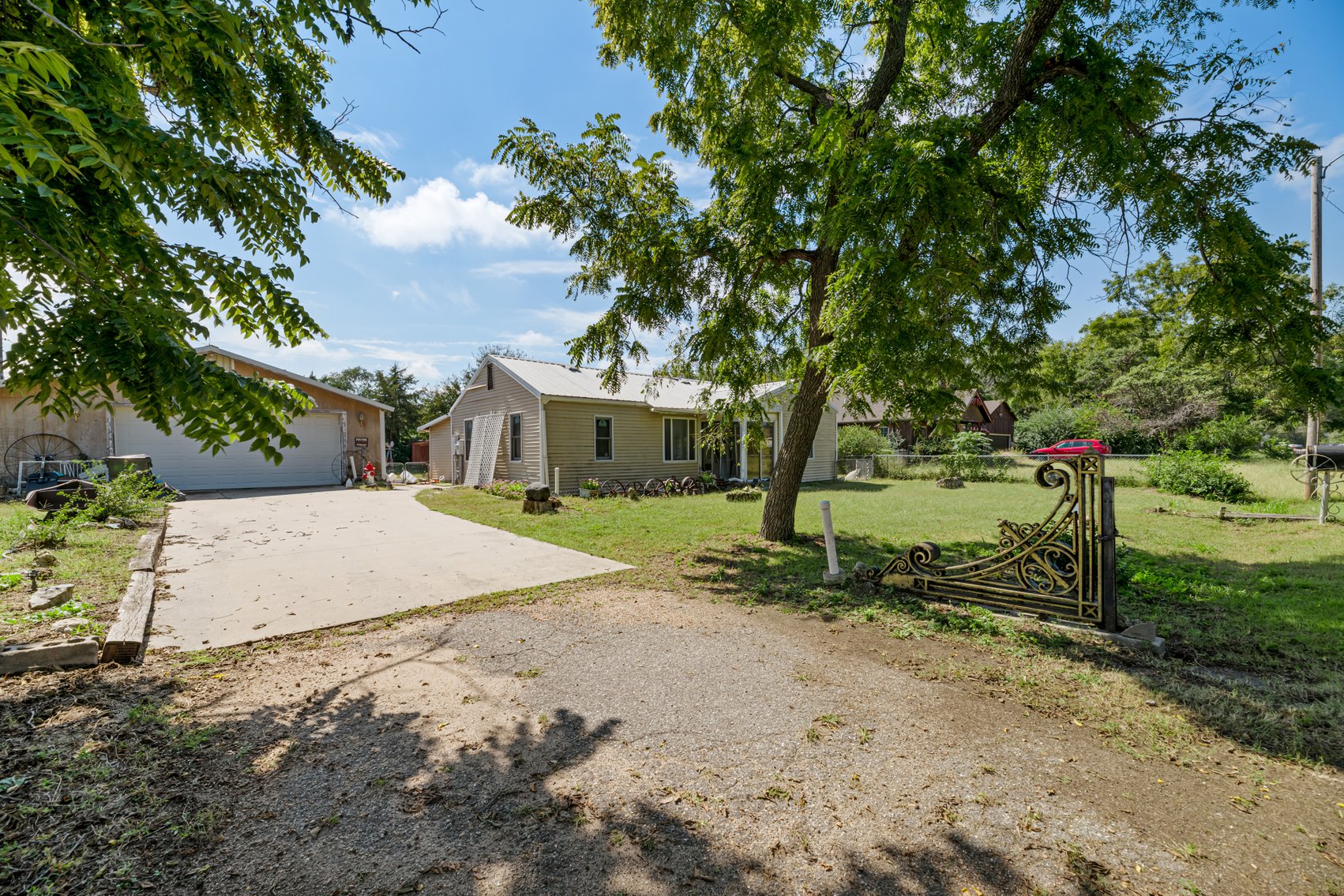 Image for Lloyd V. Folger Estate