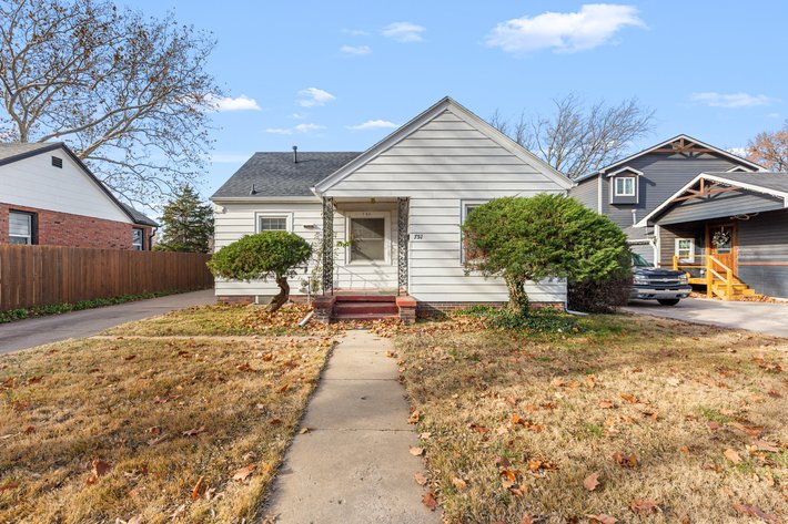 Image for 751 S Lorraine