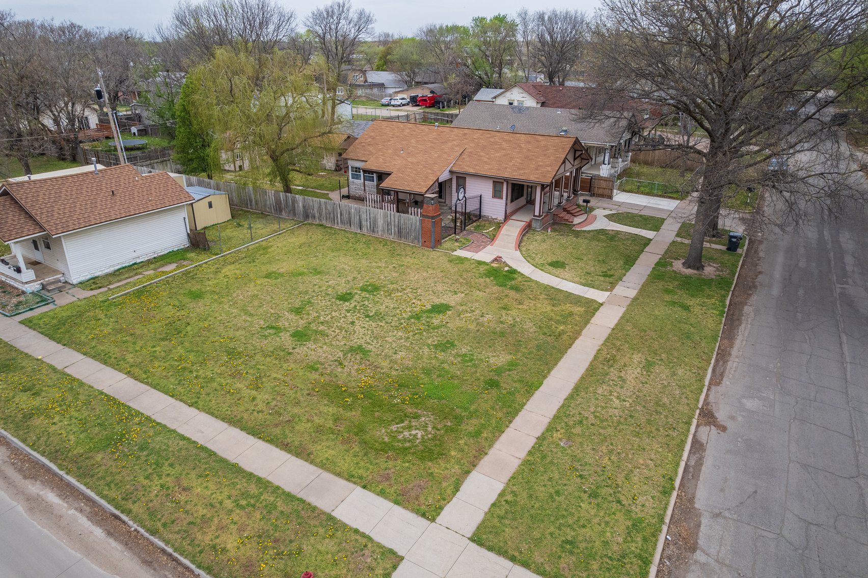 Image for 1341 S Waco Ave